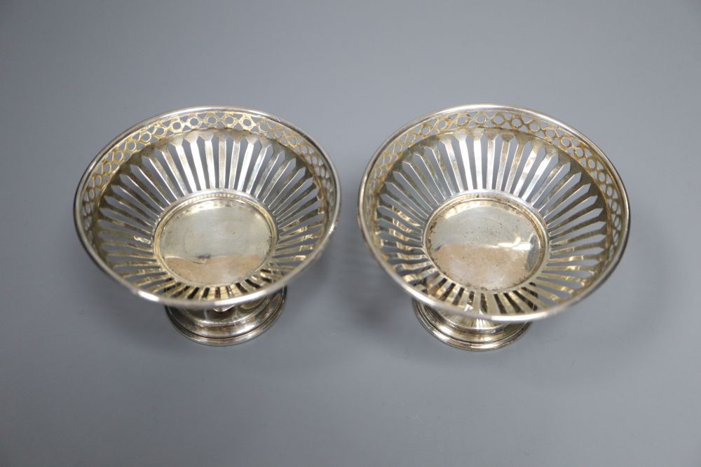 A pair of George V pierced silver bon bon stands, Birmingham, 1910, 56mm, 59 grams.
